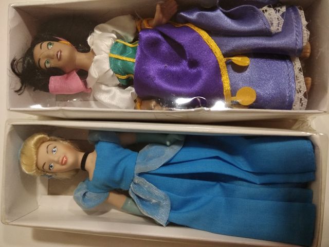 Colección princesas Disney. Esmeralda está vendida