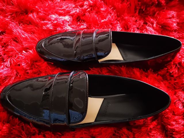 Mocasines charol en negro 37 Mango