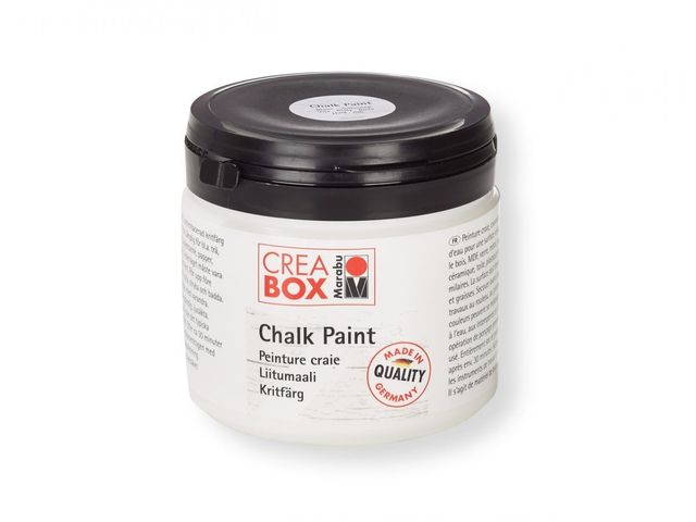 Mesita de noche y pintura a la tiza