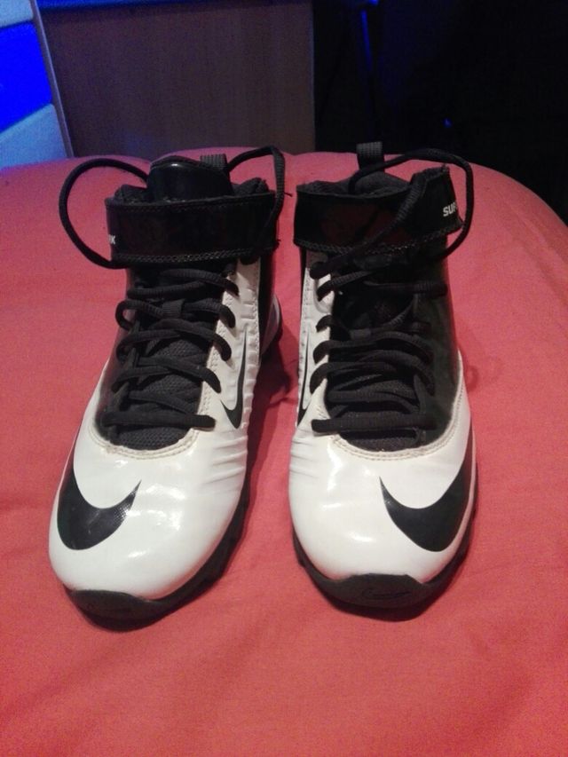 entonces Que agradable Rectángulo BOTAS FÚTBOL AMERICANO NIKE de segunda mano por 20 € en Barcelona en WALLAPOP entonces Que agradable Rectángulo BOTAS FÚTBOL AMERICANO NIKE de segunda mano por 20 € en Barcelona en WALLAPOP