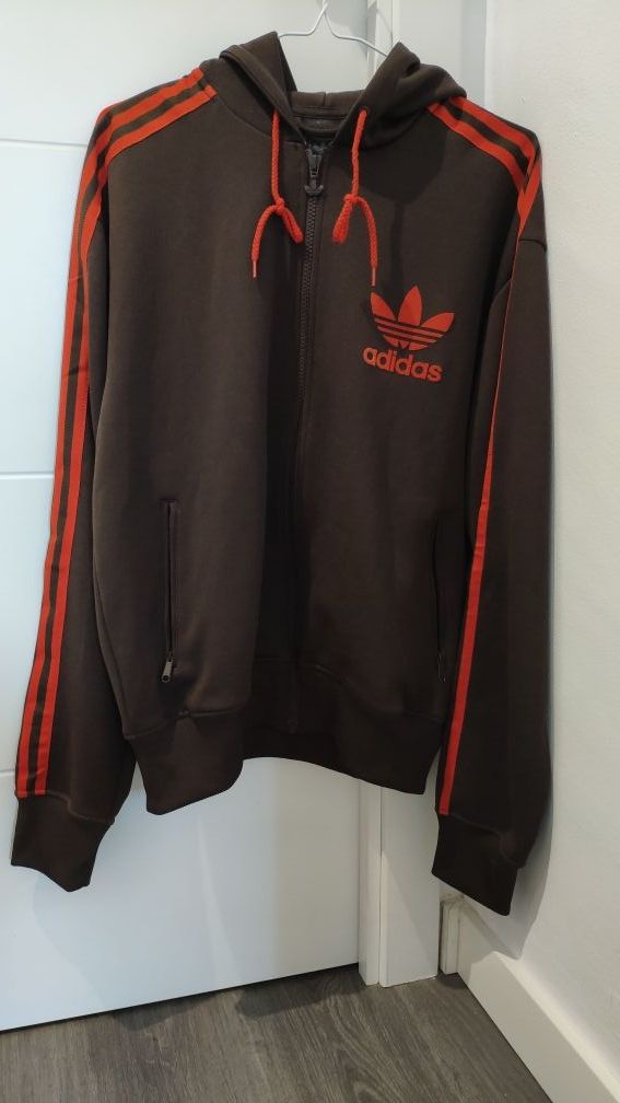aves de corral alumno infinito Chaqueta fina Adidas Originals talla M marrón de segunda mano por 25 € en Palma de Mallorca en WALLAPOP aves de corral alumno infinito Chaqueta fina Adidas Originals talla M marrón de segunda mano por 25 € en Palma de Mallorca en WALLAPOP