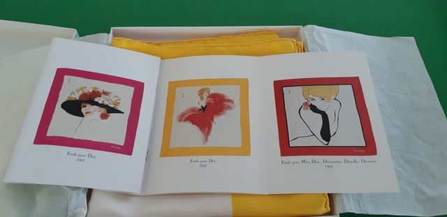 pañuelo Christian Dior