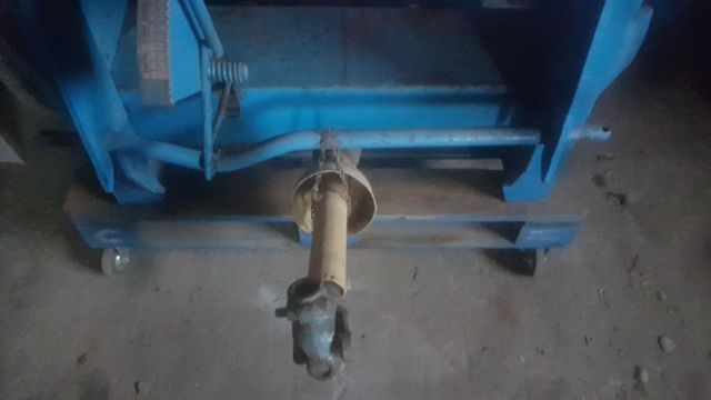 abonadora Aguirre 2000 kilos