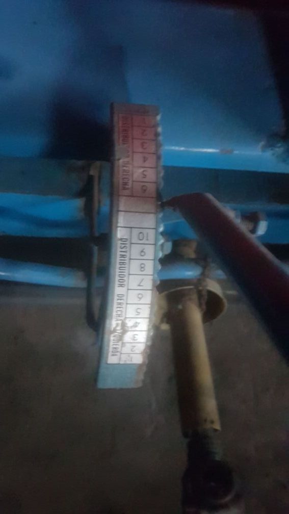 abonadora Aguirre 2000 kilos