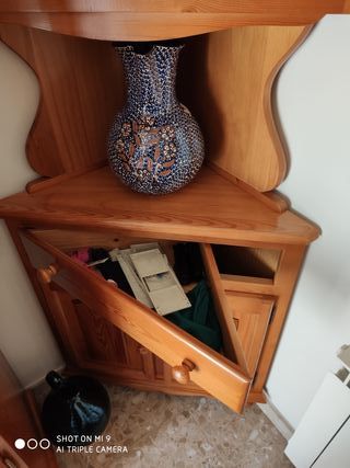 Vitrina rinconera de segunda mano en WALLAPOP