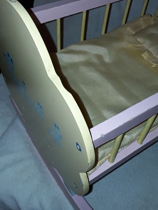 cuna balancín para muñecas