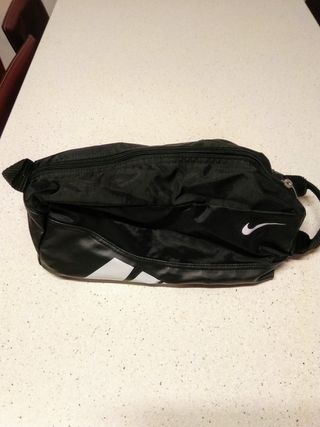 neceser zapatillas nike neceser zapatillas nike
