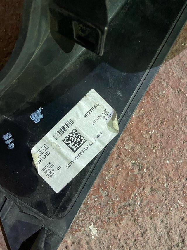 elevaluna trasera derecha audi a1