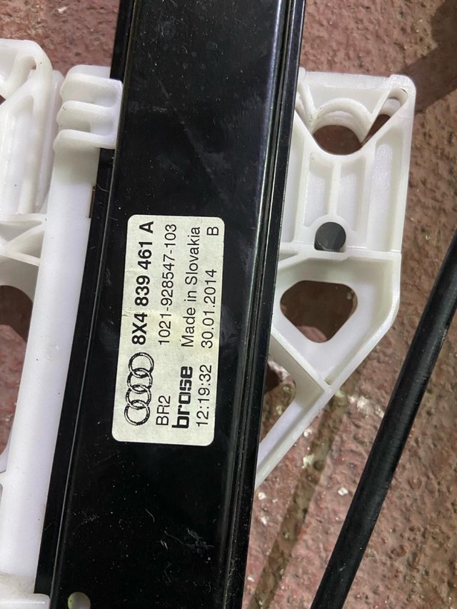 elevaluna trasera derecha audi a1
