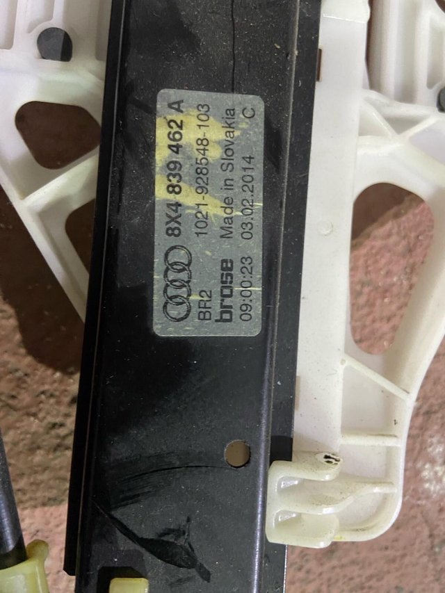 elevaluna trasera derecha audi a1