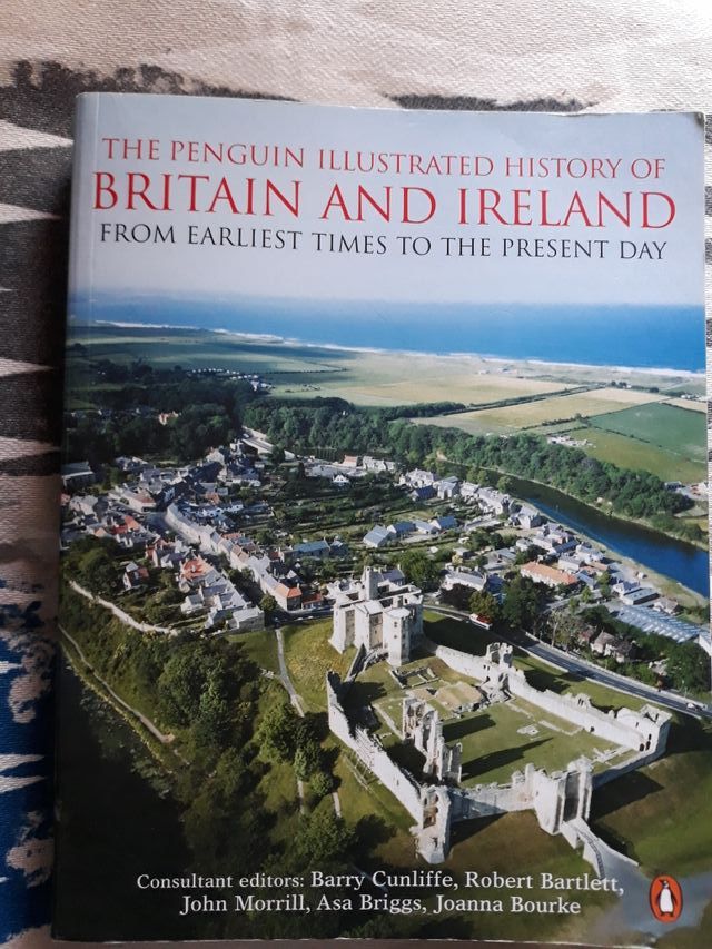 PENGUIN ILLUSTRATED HISTORY OF BRITAIN & IRELAND