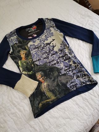 Camisa Desigual de segunda mano por 5,5 € en Alicante en Camisetas Desigual de segunda mano en Alicante en WALLAPOP
