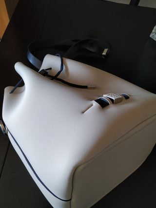 Bolso neopreno SAVE MY BAG de segunda mano por 40 EUR en Madrid en WALLAPOP
