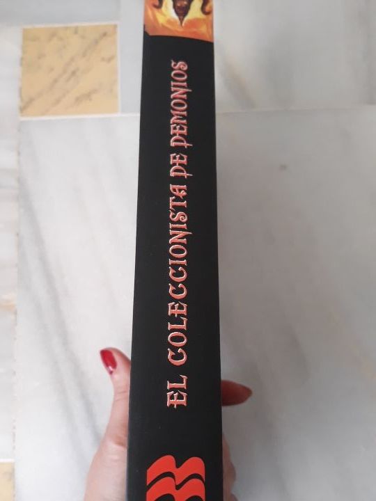 Libro el coleccionista de demonios