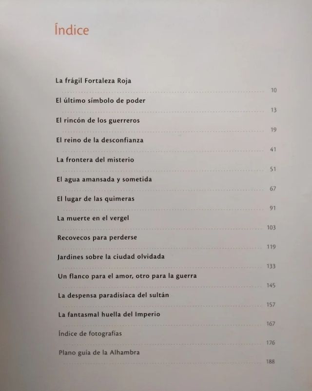Libros variados con diferentes precios