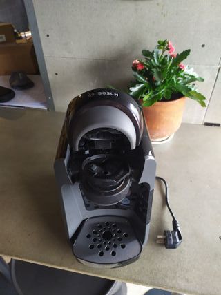 Cafetera Expresso Bosch Tassimo TAS 3205 de segunda mano por 15 EUR en  Algeciras en WALLAPOP
