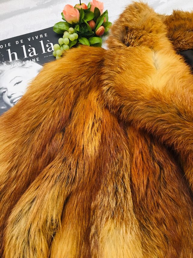 Abrigo de piel de zorro naranja auténtico