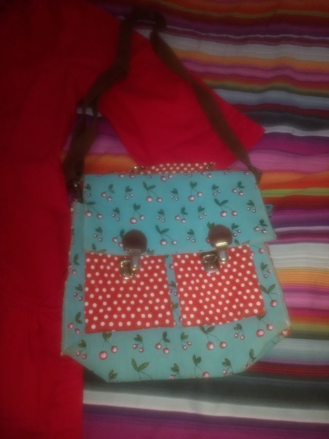 bolso detalles pintados