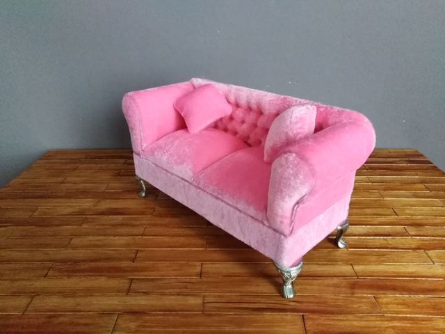 Sofá escala 1:6 para muñecas