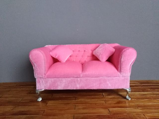 Sofá escala 1:6 para muñecas