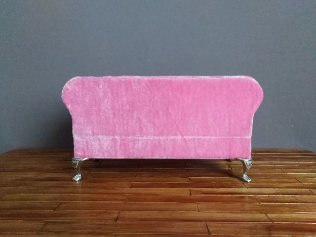 Sofá escala 1:6 para muñecas