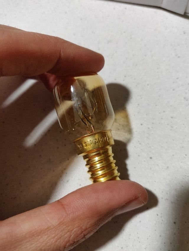 Bombilla E14 para horno