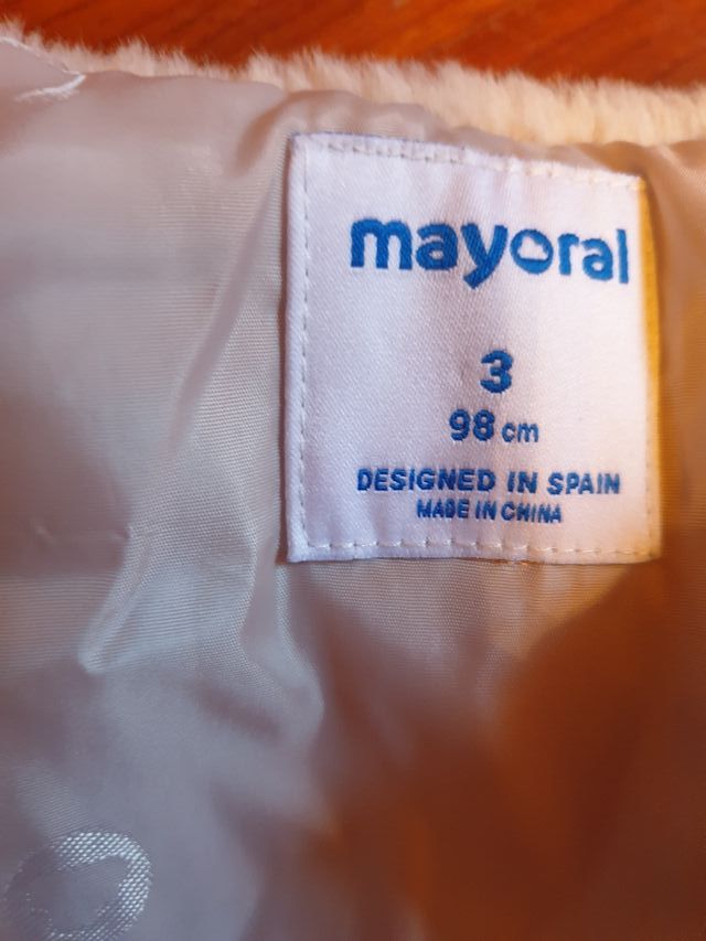 Abrigo niña mayoral 2-3 añitos y 5 años