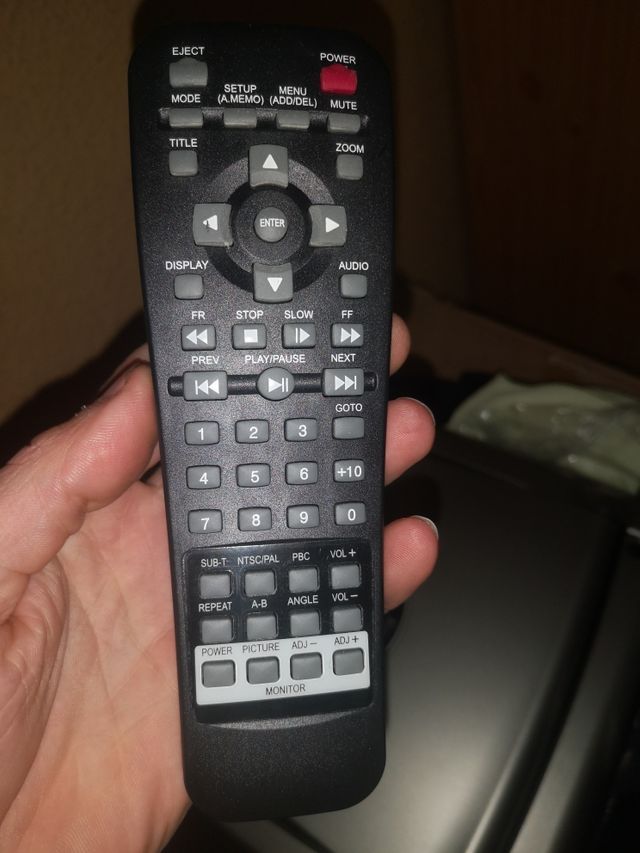 monitor techo DVD más otros con cascos