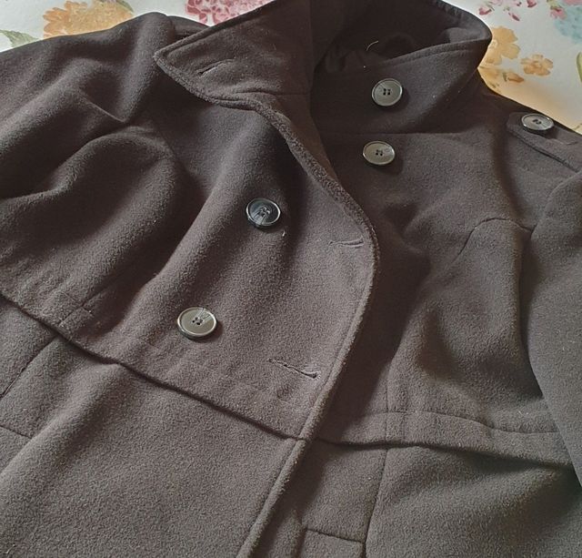 Abrigo negro Lefties