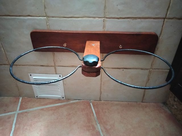 comedero y bebedero de pared