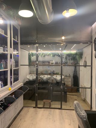 FABRICAMOS Vidrieras Altillos Puertas correderas