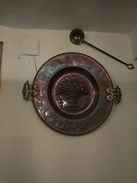 Brasero de cobre decorativo.