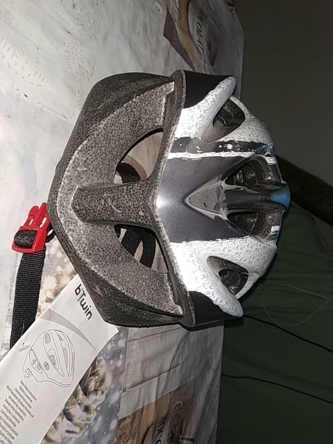 casco btwin talla L NUEVO