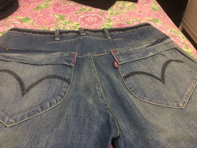 Vaqueros LEVIS EDICION ESPECIAL W34L32