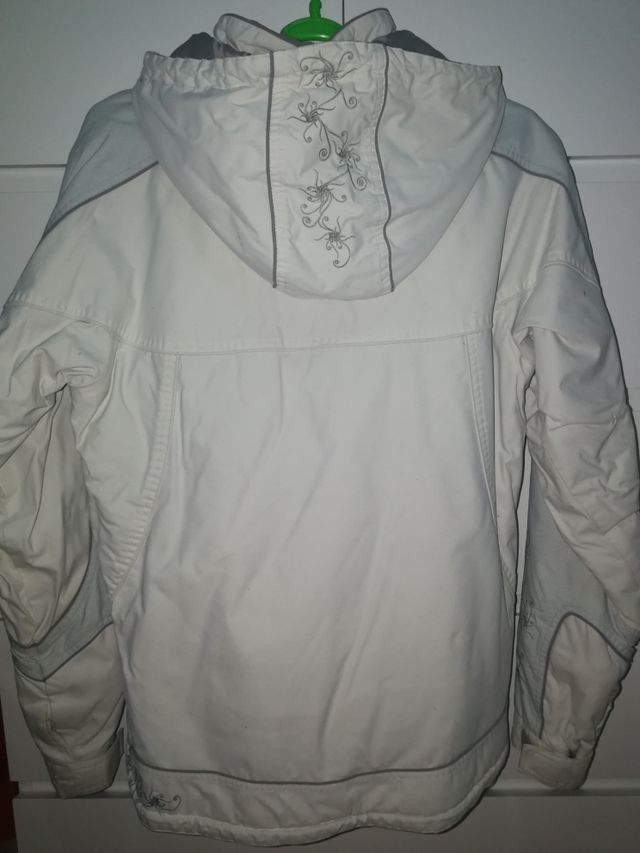 Nieve, equipo de chaqueta y pantalón