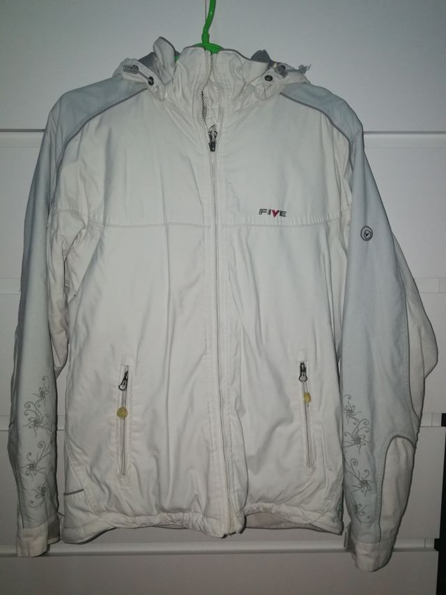 Nieve, equipo de chaqueta y pantalón