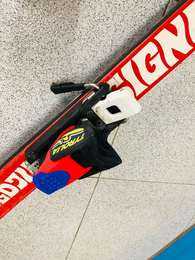 ESQUIS ROSSIGNOL DE 150cm