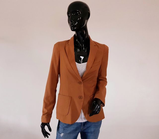 Chaqueta camel Bershka