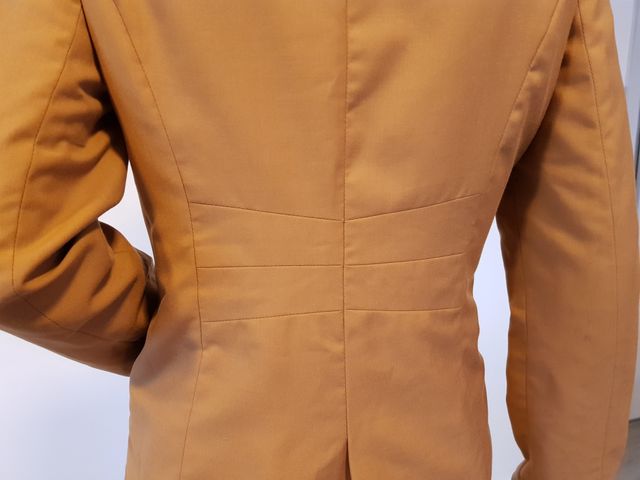 Chaqueta camel Bershka