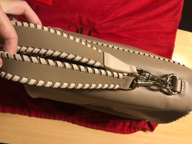 Baret Carolina Herrera