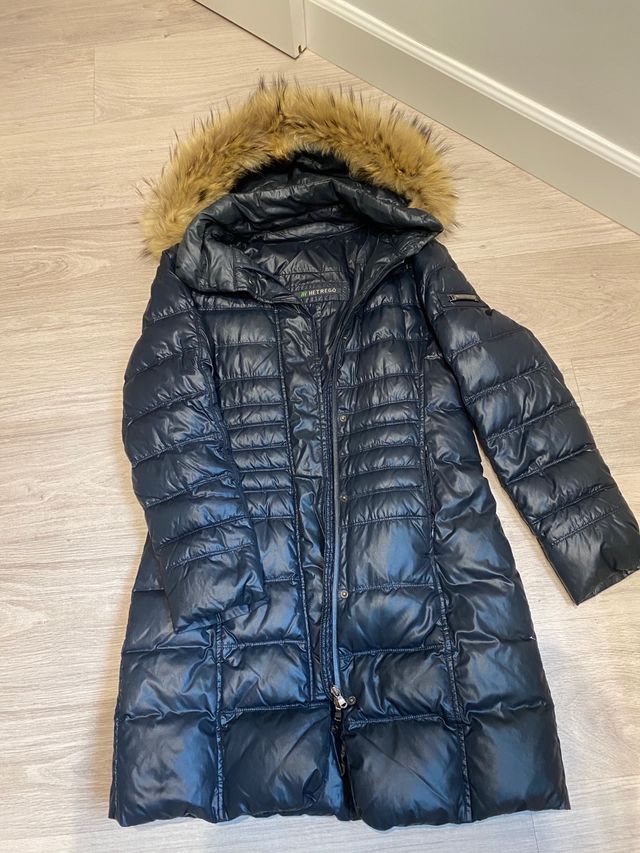 Exitoso limpiar Amargura Plumífero con gorro azul de Hetregó de segunda mano por 90 € en Bilbao en WALLAPOP Exitoso limpiar Amargura Plumífero con gorro azul de Hetregó de segunda mano por 90 € en Bilbao en WALLAPOP