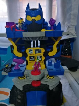 batcueva transformable