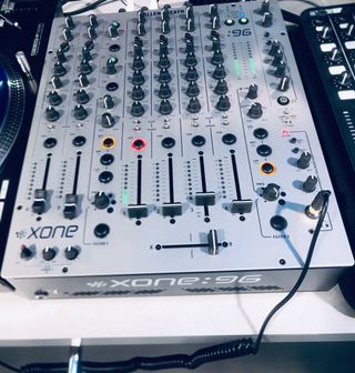 Table De Mixage Dj ALLEN & HEATH Xone 96 - L'âme de vos