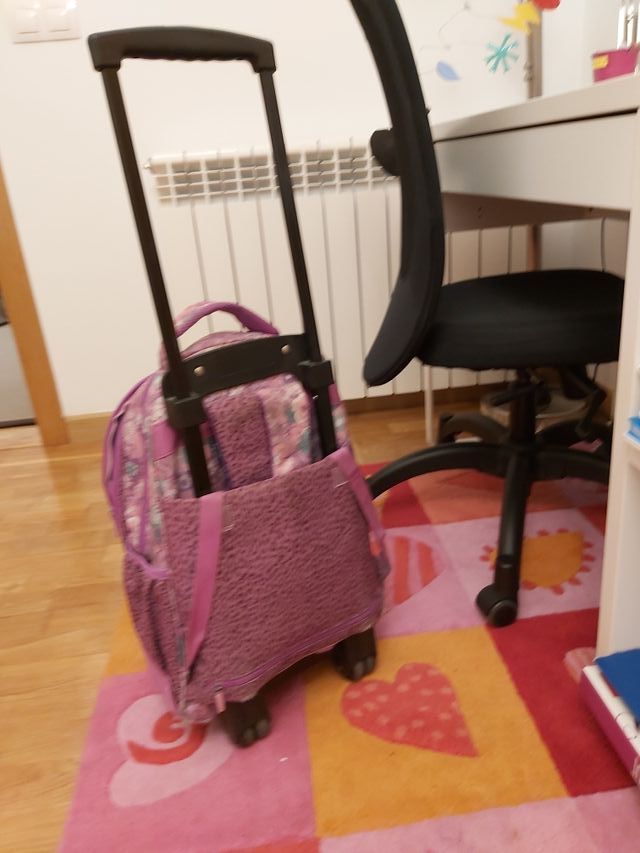 Mochila escolar con carrito