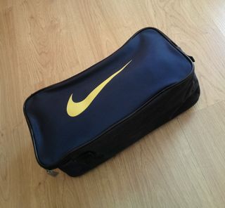 zapatillero botas futbol