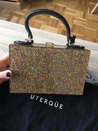 Bolso de mano para fiesta Uterqüe de segunda mano por 75 EUR en Madrid en  WALLAPOP
