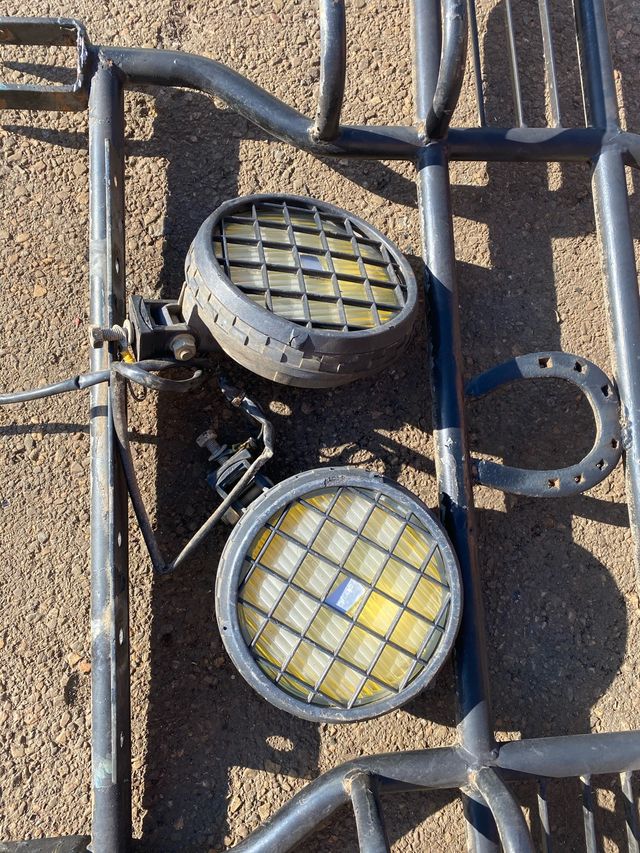 Protección para Mahindra cj540