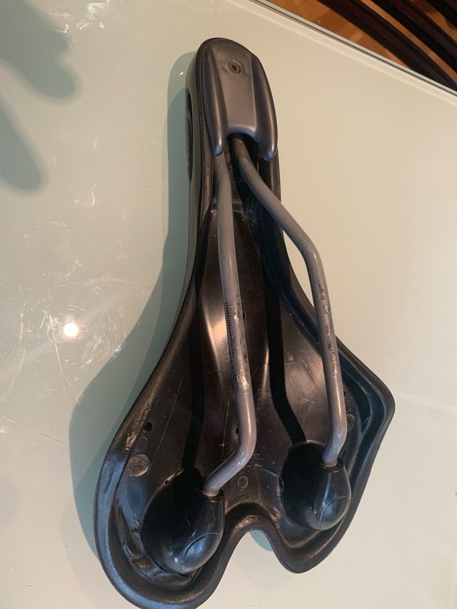 Sillín de bicicleta SELLE ROYAL
Ergonomico