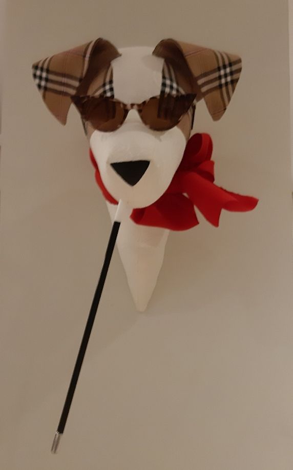 cabeza de perro de tela de DeSandra