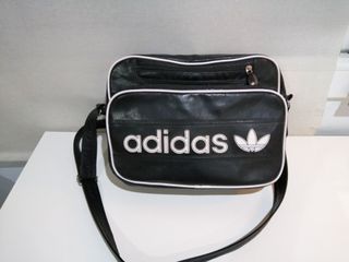 mochila adidas cuero
